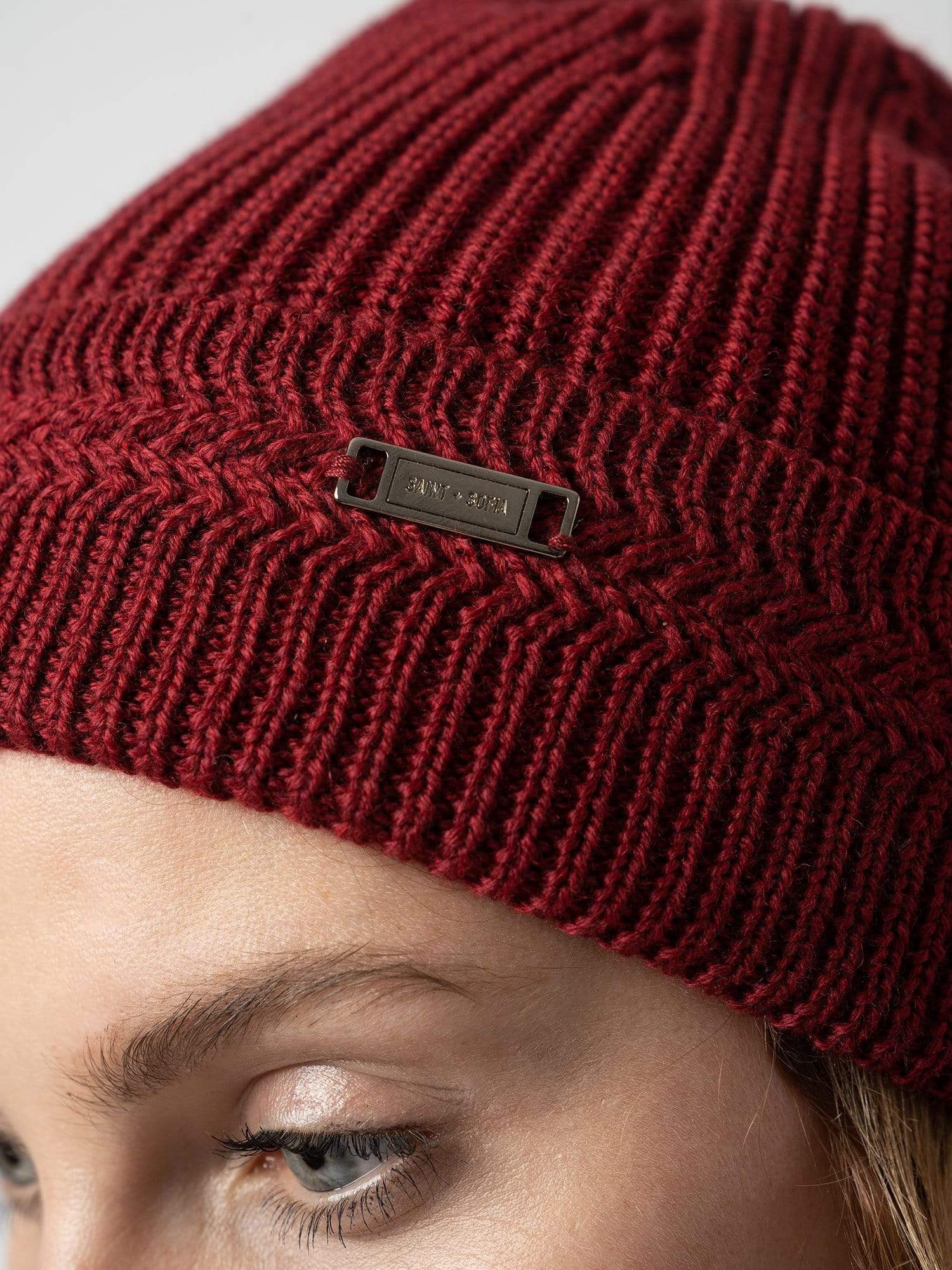 Merino Beanie - Deep Red